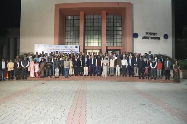 भारत ने स्वच्छ ऊर्जा के क्षेत्र में फ्रांस के साथ अधिक सहयोग का आह्वाहन किया 9 image003D6F4