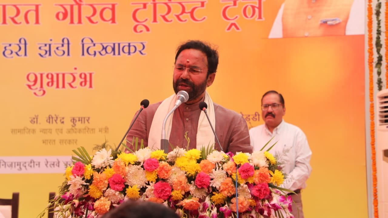 भारत गौरव टूरिस्ट ट्रेन आज नई दिल्ली से अंबेडकर सर्किट पर रवाना 7 WhatsAppImage2023 04 14at17.13.43ETY0