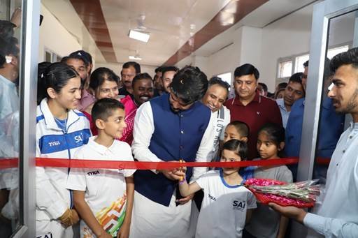 बैडमिंटन कोर्ट मैट जूडो हॉल और बॉक्सिंग हॉल का उद्घाटन किया 13 image001RKRM
