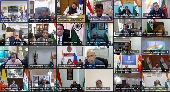 भारत के समुद्री क्षेत्र में व्यापक बदलाव करने हेतु वैश्विक सहयोग आमंत्रित किया 5 image002DEFX