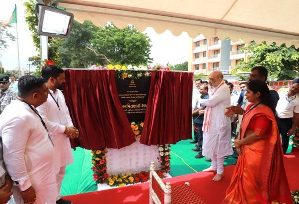 गुजरात सरकार के विभिन्न विकास कार्यों का शिलान्यास किया केन्द्रीय गृह मंत्री अमित शाह ने 9 image004BC1X
