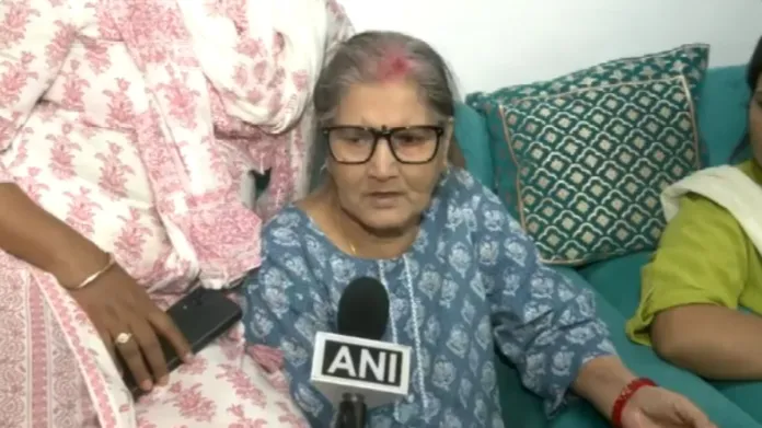 Sanjay Singh Mother Radhika Singh ED AAP Aam Admi Party