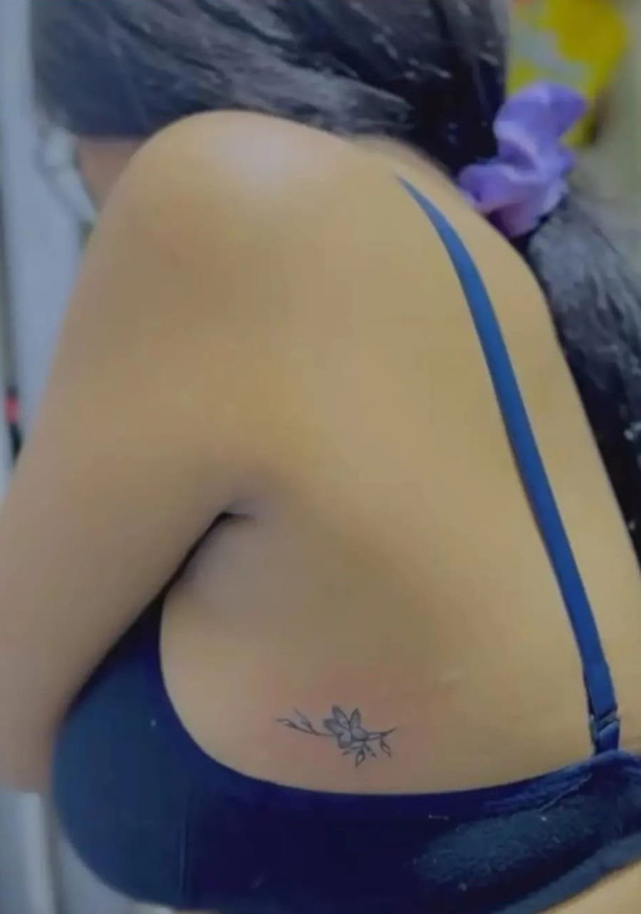 जब कोई लड़की जवानी के दहलीज पर होती है तो उसका मन करता है लोगो से अटेंशन पाने का 3 441602320 760840486199279 7996298168141579897 n