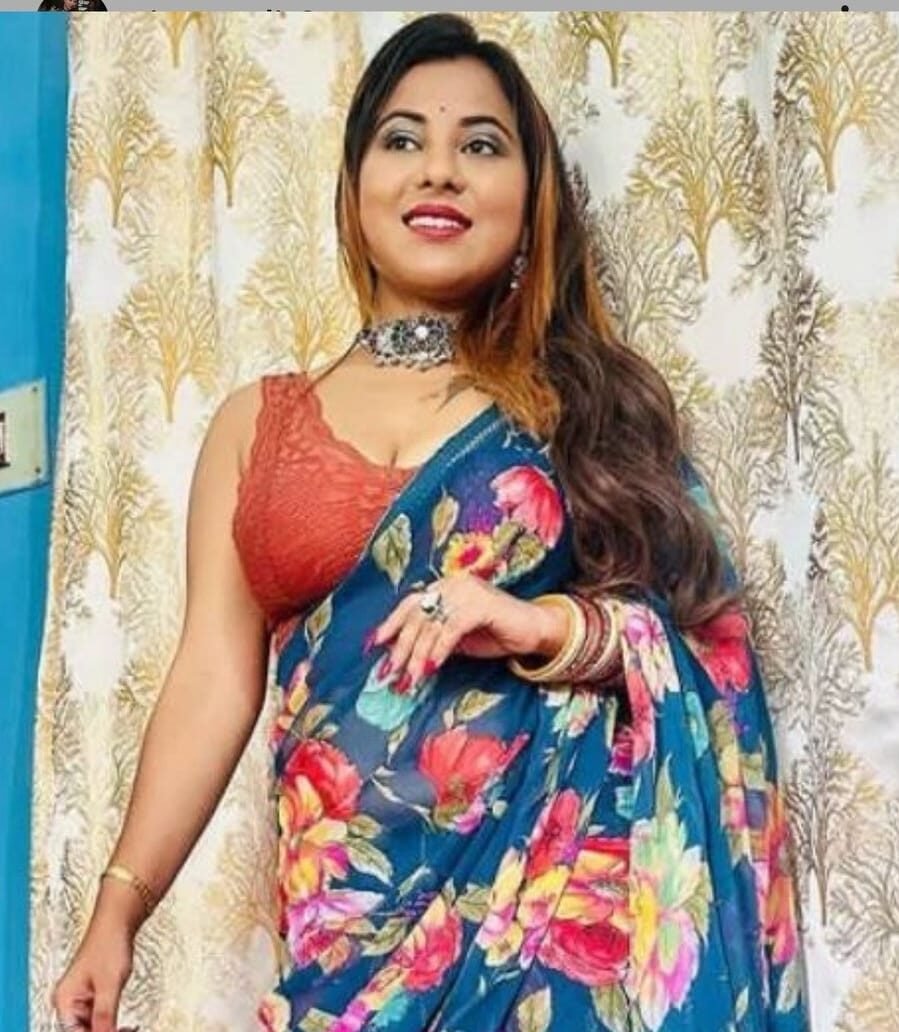 आप में से बहुत से लोगो ने मुझे अश्लील फिल्मों में देखा होगा, फिल्मे भी ऐसी जिसमे अंजान अनजान मर्दों के साथ शारीरिक संबंध बनाने पड़ते हैं 1 441887141 756291799987481 1126333397260050457 n e1717068654835