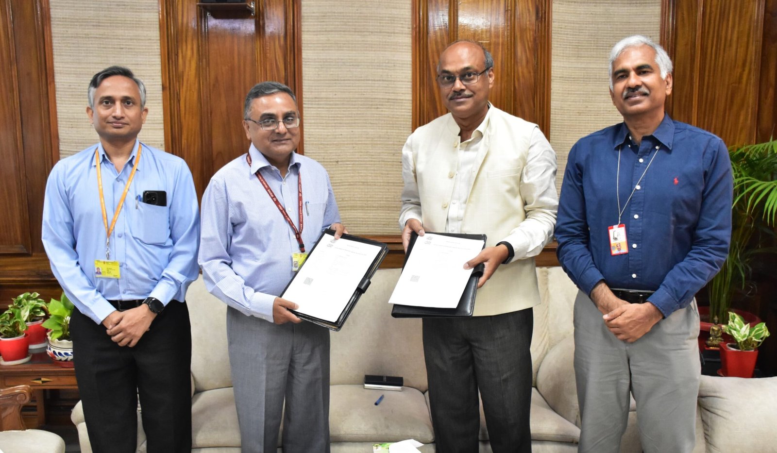 सीएससी ने 10,000 एफपीओ को सीएससी में बदलने के लिए समझौता ज्ञापन पर हस्ताक्षर किए 1 WhatsAppImage2024 06 07at15.02.28YK77 scaled