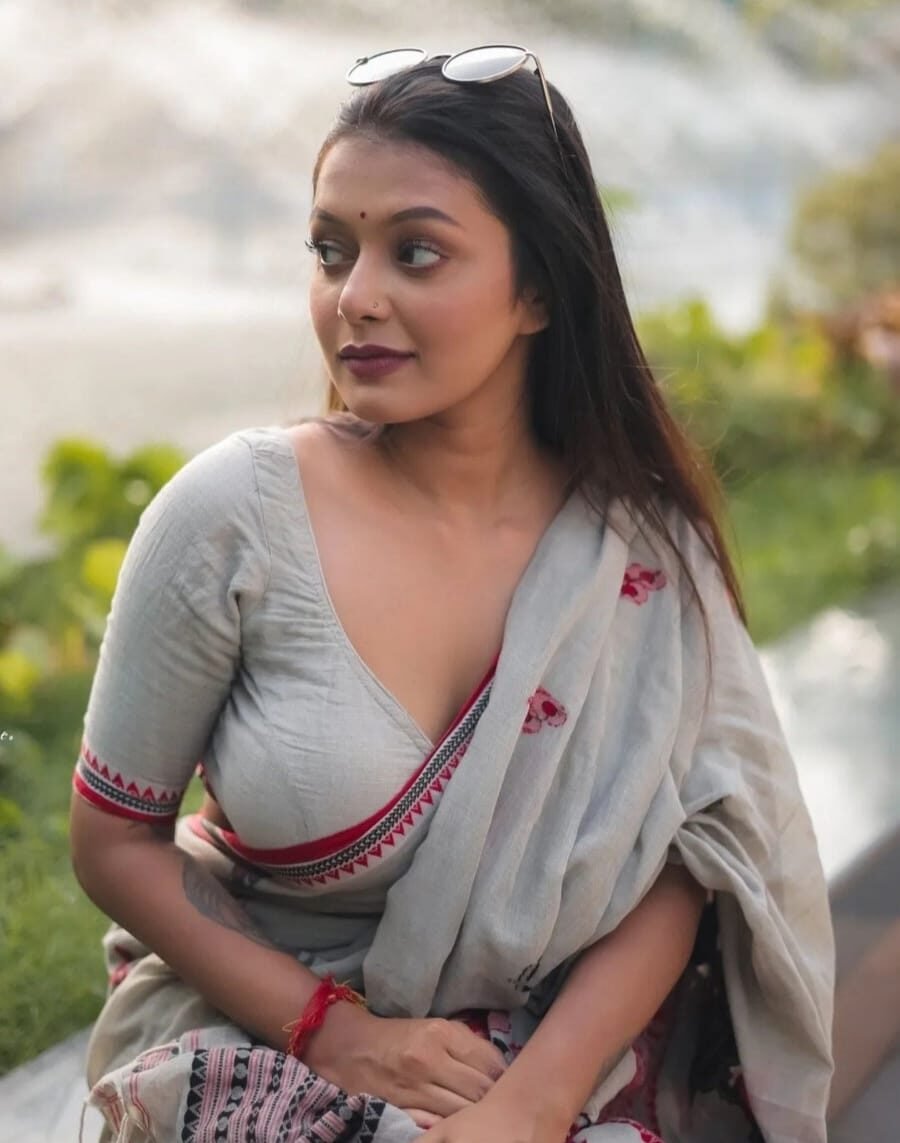 जो औरत तुम्हे सम्भोग सुख देती है, तुम उसके विवश हो जाते हो और तुम्हे उसकी बात माननी ही पड़ती है, 3 450011161 790420519907942 4293639926520260873 n e1720498696588