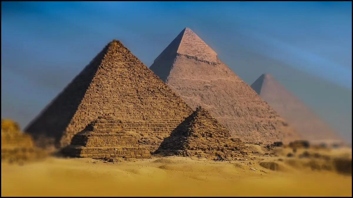 Pyramids 1