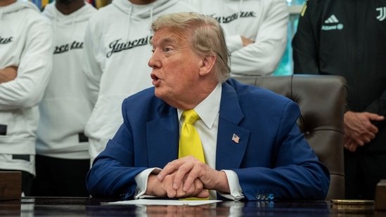 वह गलत हैं": Trump ने जासूसी प्रमुख तुलसी गबार्ड के ईरान परमाणु संबंधी बयान पर कहा। 3 Trump