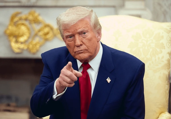 Trump का टैरिफ ट्विस्ट: भारत 20% से नीचे सौदा करने के करीब, जबकि अन्य 50% पर घाटे में - क्या बदला? 1 Trump