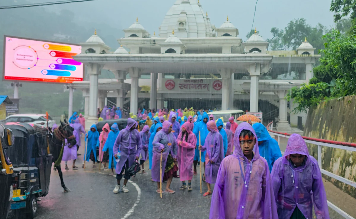 Vaishno देवी भूस्खलन में 34 लोगों की मौत, बचे लोगों का आरोप, कोई चेतावनी नहीं दी गई 1 Vaishno