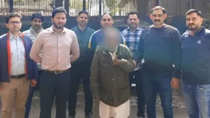 Delhi: पीरगढ़ी तिहरे हत्याकांड में स्वयंभू ‘बाबा’ गिरफ्तार