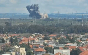 Israel की धमकियों के बाद ईरान ने परमाणु सुविधाओं पर हमलों की पुष्टि की