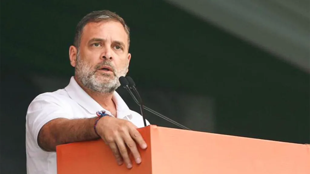 Rahul गांधी ने आरोप लगाया कि एफसीआरए संशोधन आरएसएस के पक्ष में हैं, और नागरिक समाज पर अंकुश लगने की चेतावनी दी। 1 Rahul