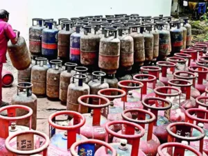 lpg के नए नियमों के चलते भारत ने गैस आपूर्ति बढ़ाई और पीएनजी में विस्तार प्रक्रिया को गति दी।