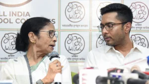 क्या Mamata बनर्जी की हार के बाद टीएमसी बिखर रही है?