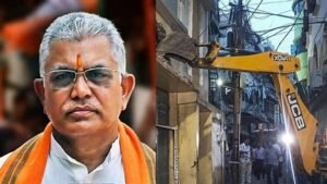 कैबिनेट विस्तार के बाद पहली बार UP के मुख्यमंत्री योगी आदित्यनाथ ने मंत्रियों के साथ बैठक की अध्यक्षता की।