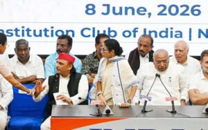 DMK और आप के बाहर जाने से भारत ब्लॉक की लोकसभा शक्ति 209 तक घट गई