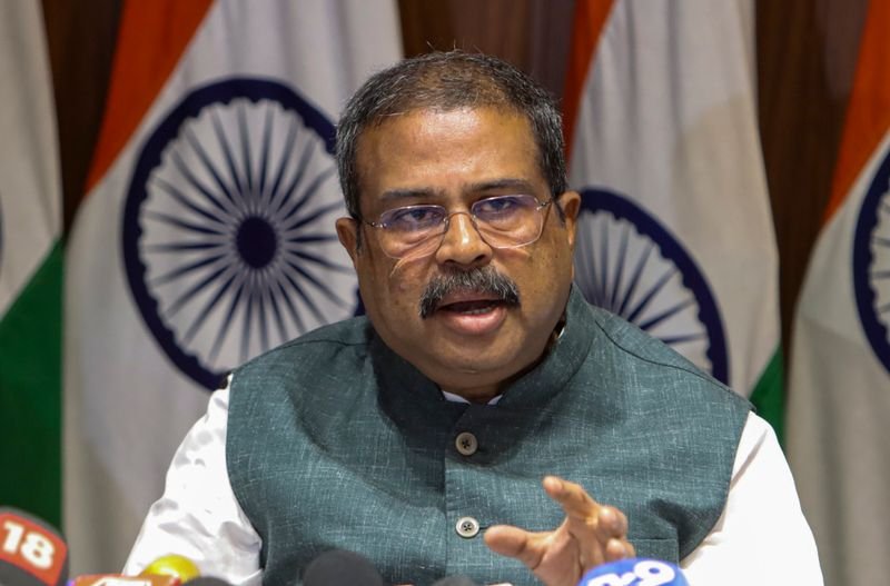 Education मंत्री धर्मेंद्र प्रधान ने चुप्पी तोड़ी, कहा 'मुख्य न्यायिक न्यायाधीश विघटनकारी तत्वों की बी-टीम है' 1 Education