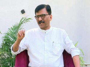 Five शिवसेना (यूबीटी) सांसद मज़बूती से अलग समूह बनाने वाले हैं, इससे पहले कि वे एकनाथ शिंदे की शिवसेना के साथ विलय करें