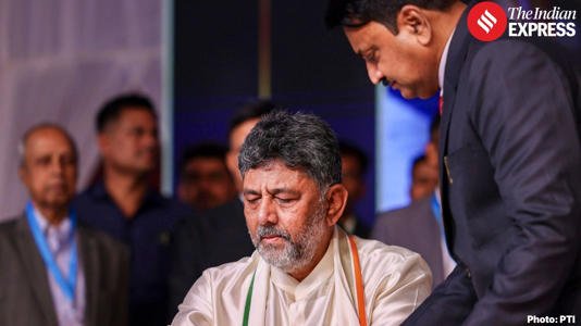 Karnataka में मुख्यमंत्री बदलाव: 10 कारण कि कांग्रेस ने सिद्धारमैया की जगह शिवकुमार को क्यों चुना 1 Karnataka