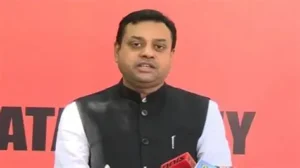 Sambit Patra अखिलेश के भविष्य की तुलना ममता से करते हैं, INDIA ब्लॉक का मजाक उड़ाते हैं