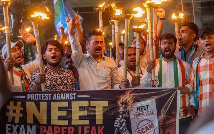 Supreme Court ने 21 जून को ऑफलाइन NEET-UG 2026 री-टेस्ट की अनुमति दी 1 Supreme Court
