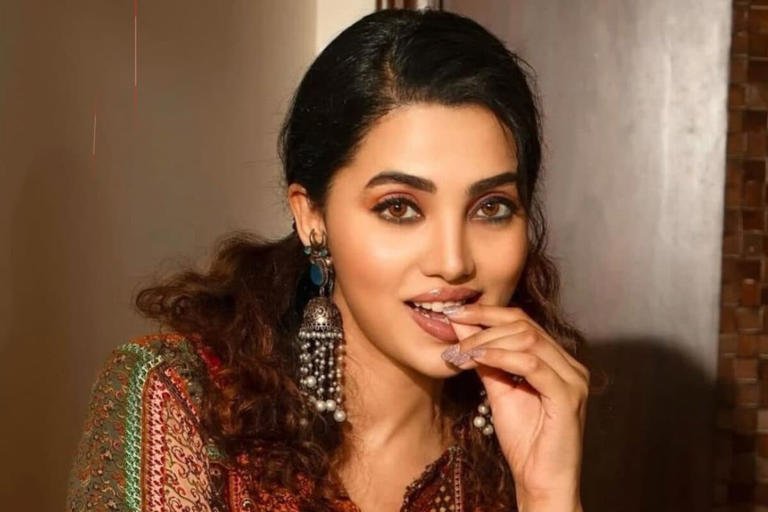 Ananya राज की 27 साल की उम्र में मौत हो गई, परिवार ने बताया कि अभिनेत्री ने आराम से सोते समय आखिरी सांस ली 1 Ananya