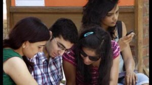 Teachers का संगठन एक साल के पीजी कोर्स के लिए प्रस्ताव मांगने वाले रजिस्टार के संदेश की आलोचना करता है