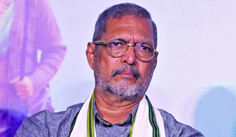 Nana Patekar: दिल से सैनिक, जिन्होंने हमें एयरफोर्स डे पर छोड़ दिया — देशभक्ति, त्याग और एक भावुक श्रद्धांजलि 1 Nana Patekar
