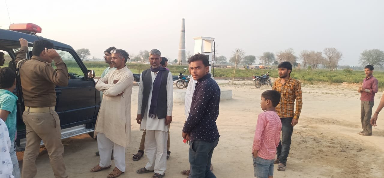 गांव सिंधौली पूर्व में बनी हुई पेट्रोल पंप पर एसडीएम ने मारा छापा 1 22