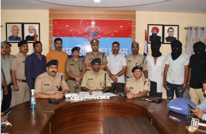 74399127 1fed 4573 b950 eab6fafd60ea