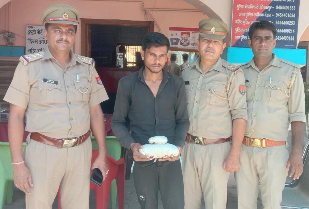 गांजे सहित एक युवक को किया गिरफ्तार भेजा जेल 1 7a9fd2cc fe37 439c b1f0 4058672e89d4