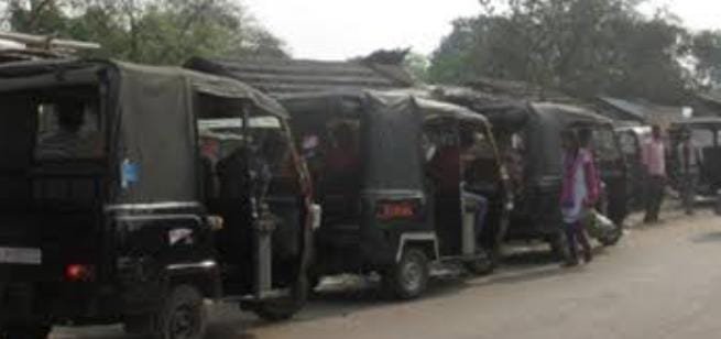 टेम्पू स्टैंड से कुछ दुकानदारों को हो रही परेशानी 1 97649fc6 cf9a 4519 ba5f 640c88ac140b