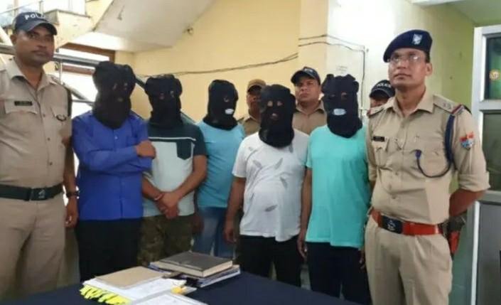 पुलिस ने अकील अहमद आत्महत्या मामले में की बड़ी कार्रवाई, 5 सूदखोरों को गिरफ्तार कर भेजा सलाखों के पीछे 1 98512e9f 78ea 4af2 87bf 2eb46f96e537