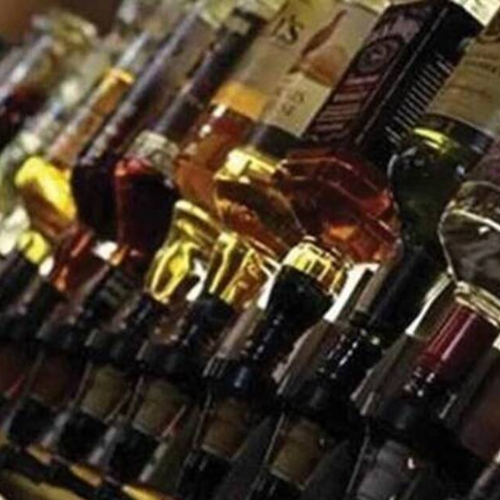 पंजाब: लुधियाना में 100 लीटर अवैध शराब जब्त 1 Untitled design 2022 05 12T001550.284