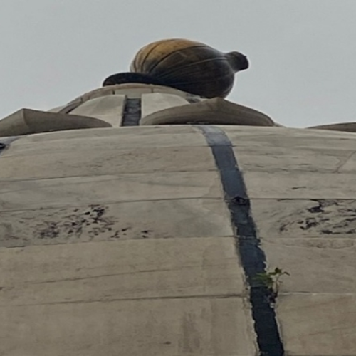 तूफानी बारिश से टूटे जामा मस्जिद के गुंबद की मरम्मत दिल्ली वक्फ बोर्ड ने शुरू कराई 1 Untitled design 2022 06 02T003023.715