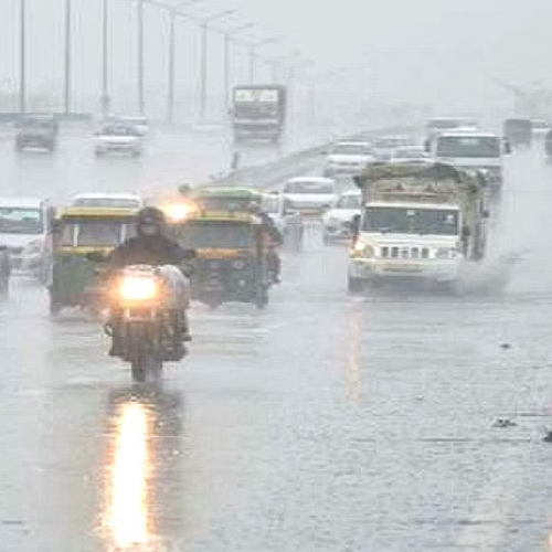 दिल्ली-एनसीआर में बारिश से लोगों को मिली राहत 1 Untitled design 2022 07 17T143623.701