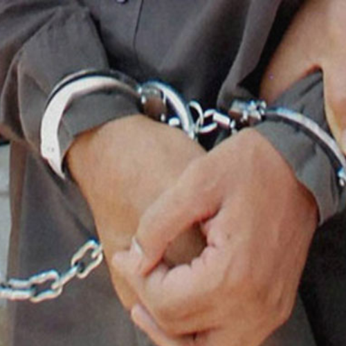 बेटों व पौत्र के साथ मिलकर चलाती थी लुटेरों का गैंग, हिस्ट्रीशीटर महिला गिरफ्तार 1 Untitled design 2022 08 19T205951.304