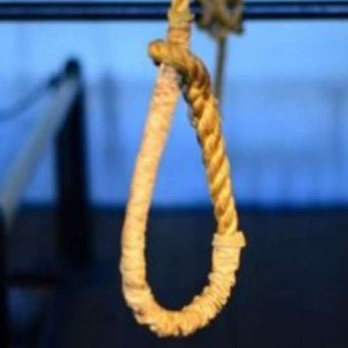 फांसी से लटकते पाए गए दारोगा की पत्नी और बेटे के शव 1 Untitled design 2022 09 07T172623.562