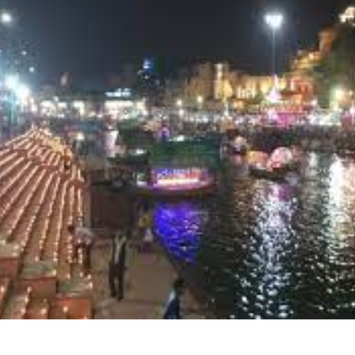 चित्रकूट: काशी के आस्थावानों ने प्रज्ज्वलित किए भक्ति के 51 हजार दीप 1 Untitled design 2022 10 26T235146.172