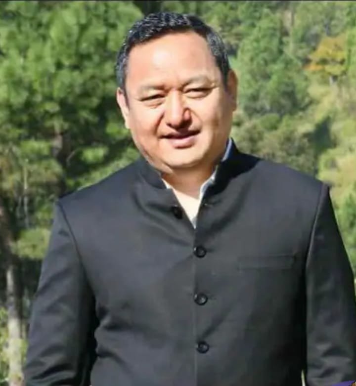 b0042c43 013b 4bf2 8b7c a354eb7335c7