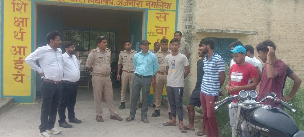 एसडीएम, तहसीलदार, ने शिकारपुर तहसील क्षेत्र के लोगों से शान्ति व्यवस्था बनाने की अपील 1 b85f8c88 f0c7 4fb9 bcc5 b0ea3a0f66f6