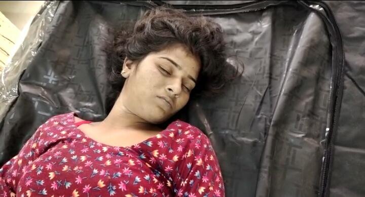 पति पत्नी ने खाया जहर, पत्नी की हुई उपचार के दौरान मौत 1 c7e85449 2c2b 4061 92b4 778952eed3b9