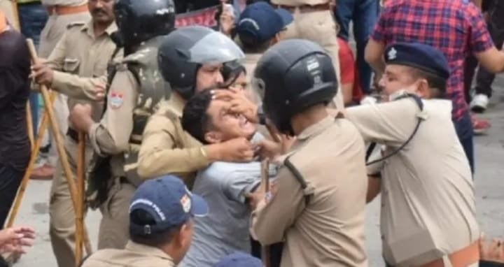 अग्निपथ के खिलाफ युवाओं की बगावत, हल्द्वानी में पुलिस ने किया 400 पर मुकदमा दर्ज 1 d140768a 8024 4b2f 933c 7bc9a3640567