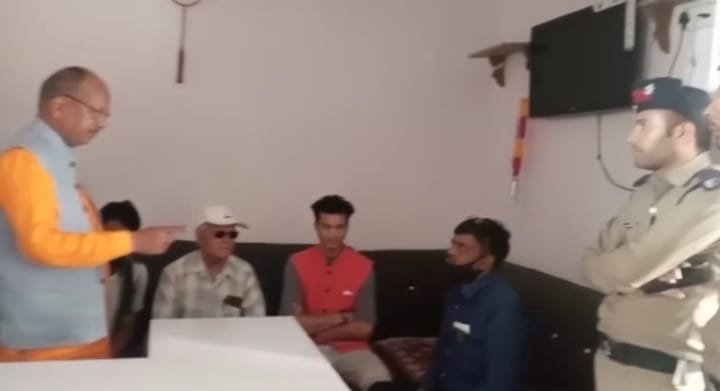 e9cac2c7 4701 4948 a496 8a63330e19b0