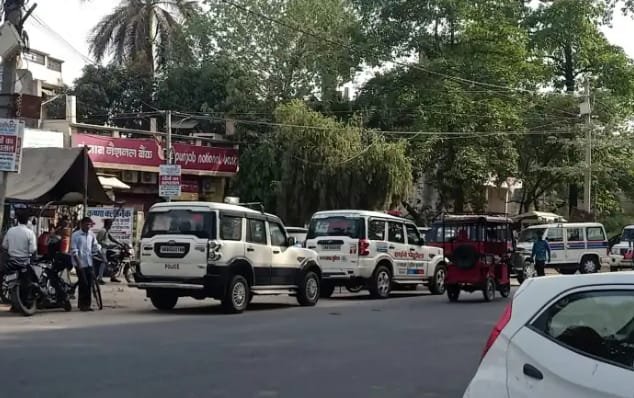 काशीपुर में पीएनबी बैंक में दिनदहाड़े पड़ी डकैती, आला पुलिस अधिकारी मौके पर मौजूद 1 fce74bfd 9aec 43f5 9ed9 16680cb2d01c